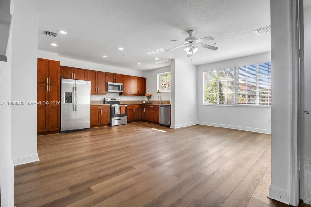 1332 SW 2nd Ct, Fort Lauderdale, FL 33312 Photo