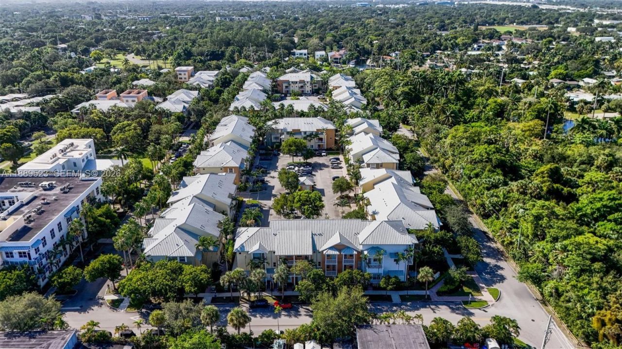 1332 SW 2nd Ct, Fort Lauderdale, FL 33312 Photo