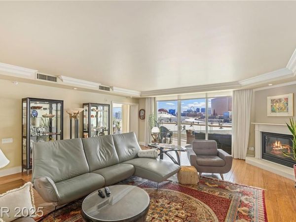 2877 Paradise Road, Unit 901, Las Vegas, NV 89109