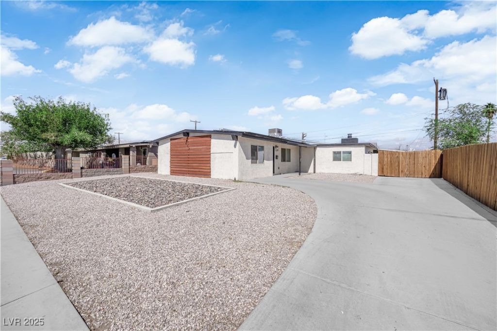 512 Bowman Avenue, Las Vegas, NV 89106 Main Photo
