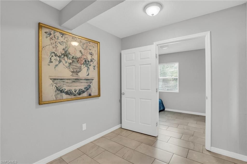 883 Coconut Cir E, Naples, FL 34104 Photo