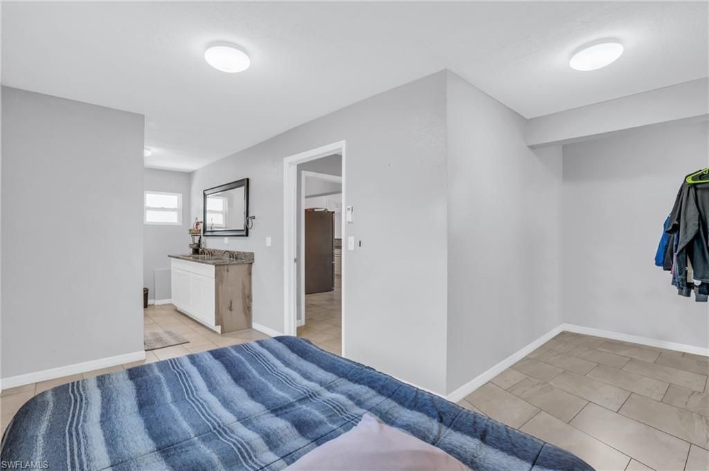 883 Coconut Cir E, Naples, FL 34104 Photo