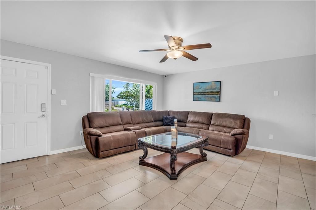 883 Coconut Cir E, Naples, FL 34104 Photo