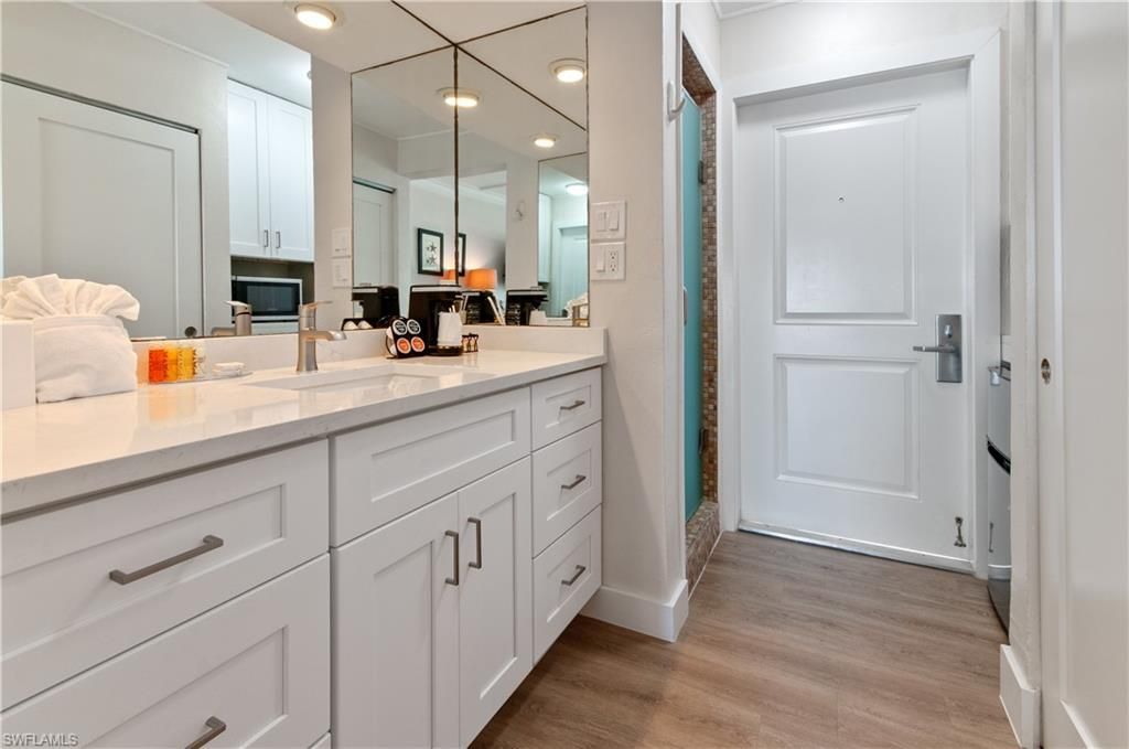 900 Broad Ave S, Unit 133/134, Naples, FL 34102 Photo