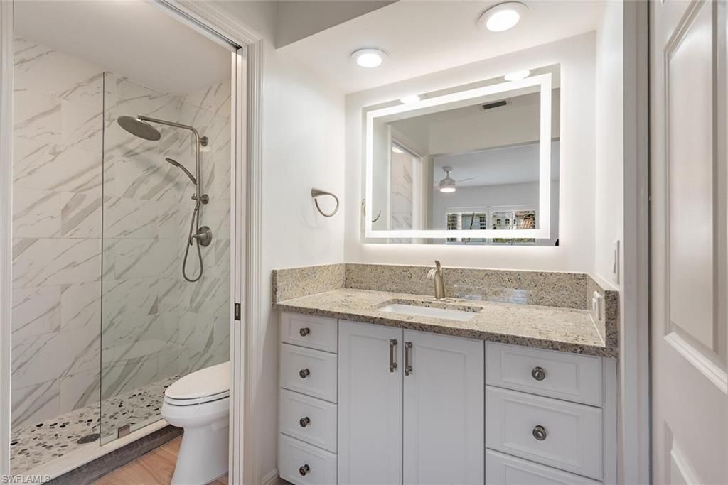 185 4th St S, Naples, FL 34102 Photo