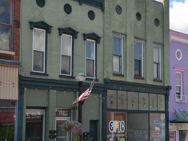 120 S Main Street, Harrodsburg, KY 40330