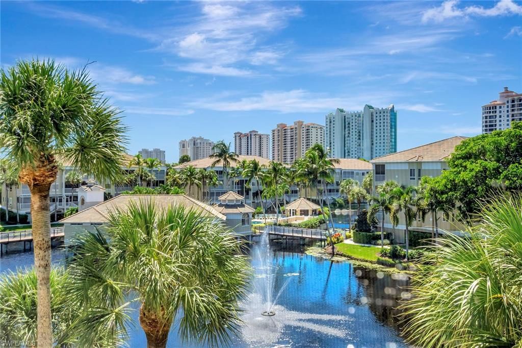 7654 Pebble Creek Cir, Unit 303, Naples, FL 34108 Photo