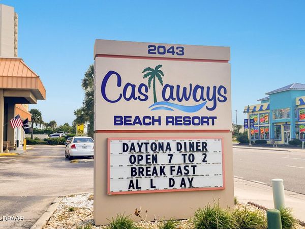 2043 S Atlantic Avenue, Unit 206, Daytona Beach Shores, FL 32118