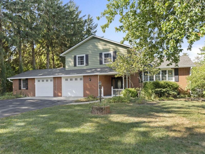 111 Edwards Road, Johnstown, OH 43031 Photo 2