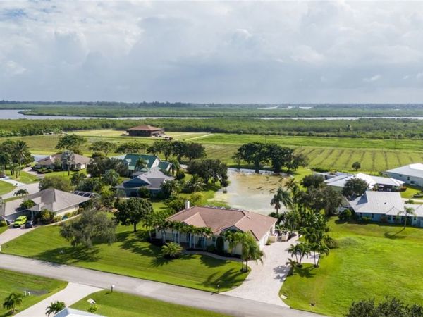 6960 29th Court, Vero Beach, FL 32967