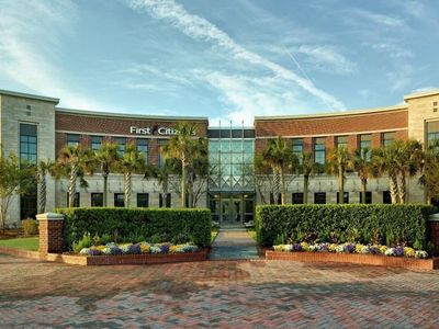 126 Seven Farms Drive, Unit Suite 170, Charleston, SC 29492