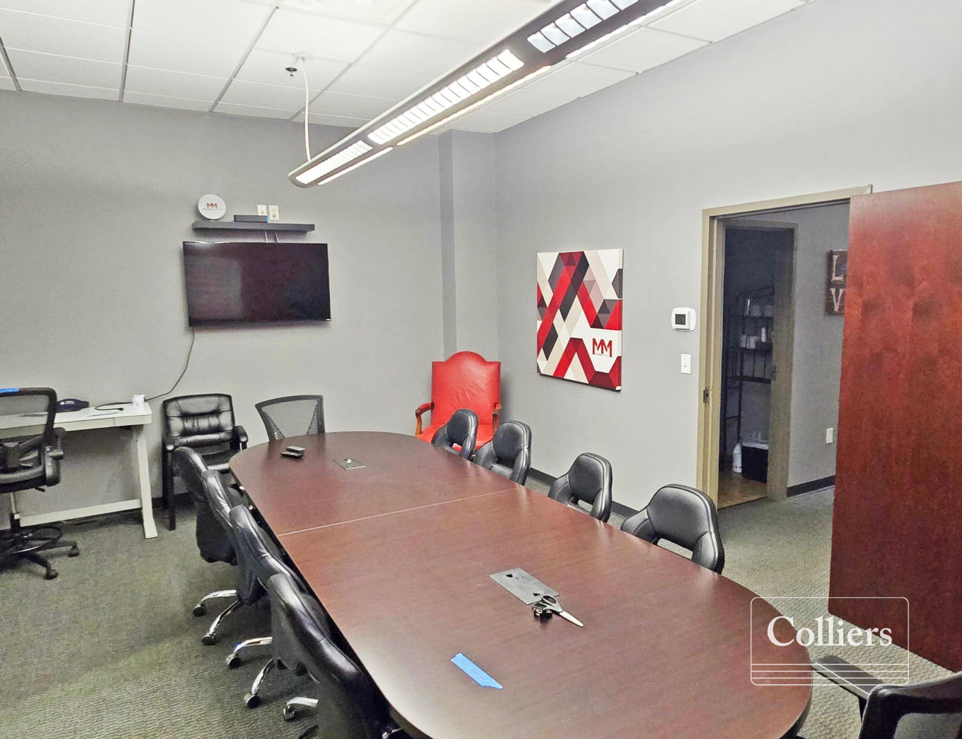 126 Seven Farms Drive Photo 4