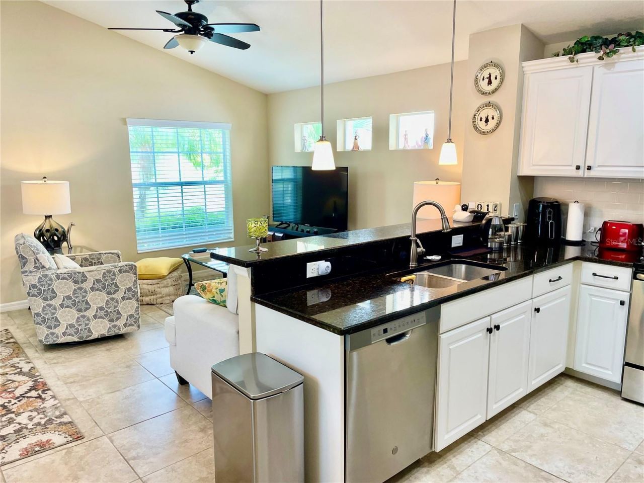 6417 Pine Breeze Run, Sarasota, FL 34243 Photo