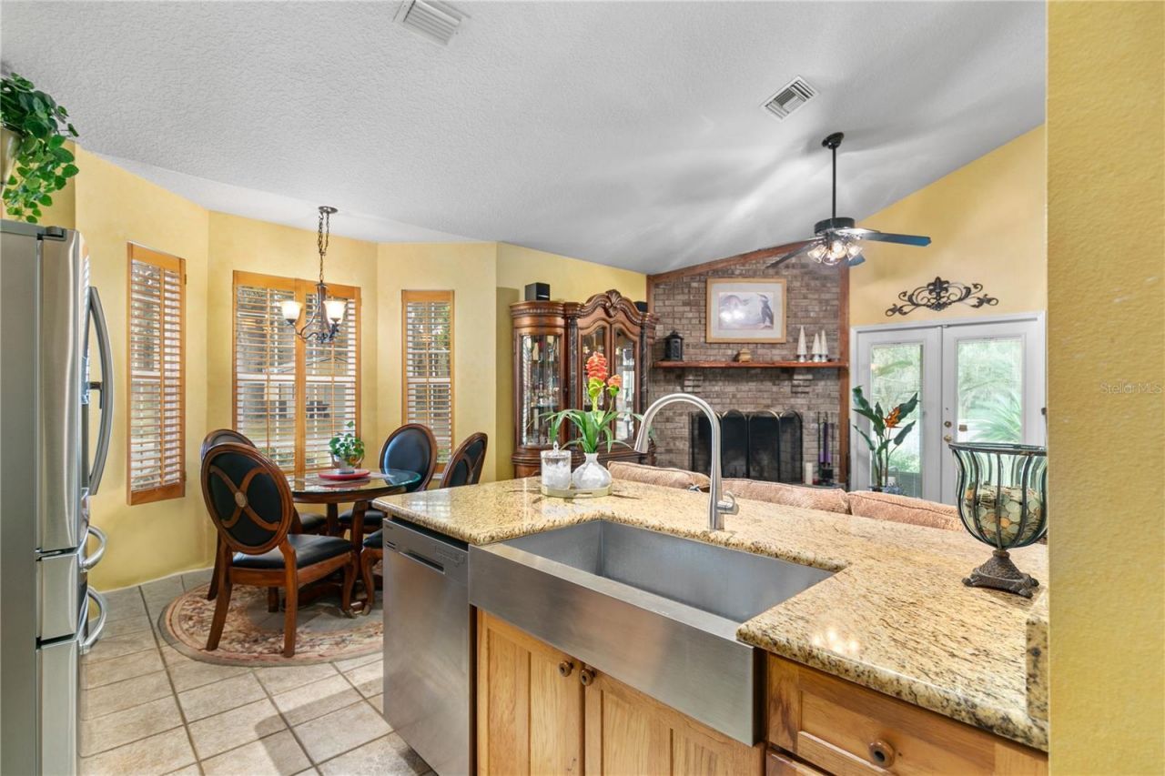 41812 Catbrier Lane, Umatilla, FL 32784 Photo