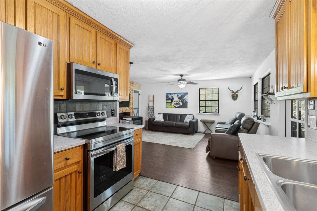 1069 SE Suwannee Trail, Branford, FL 32008 Photo