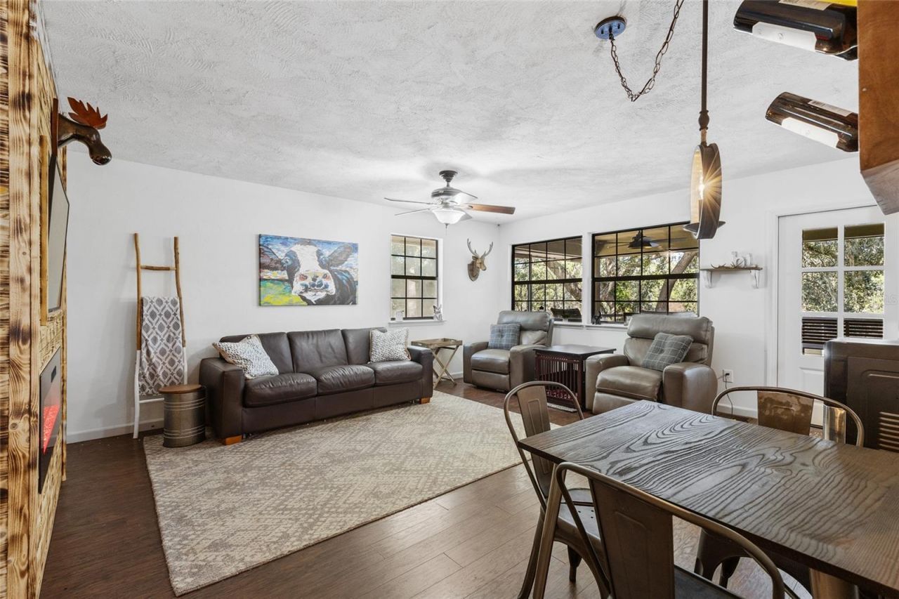 1069 SE Suwannee Trail, Branford, FL 32008 Photo