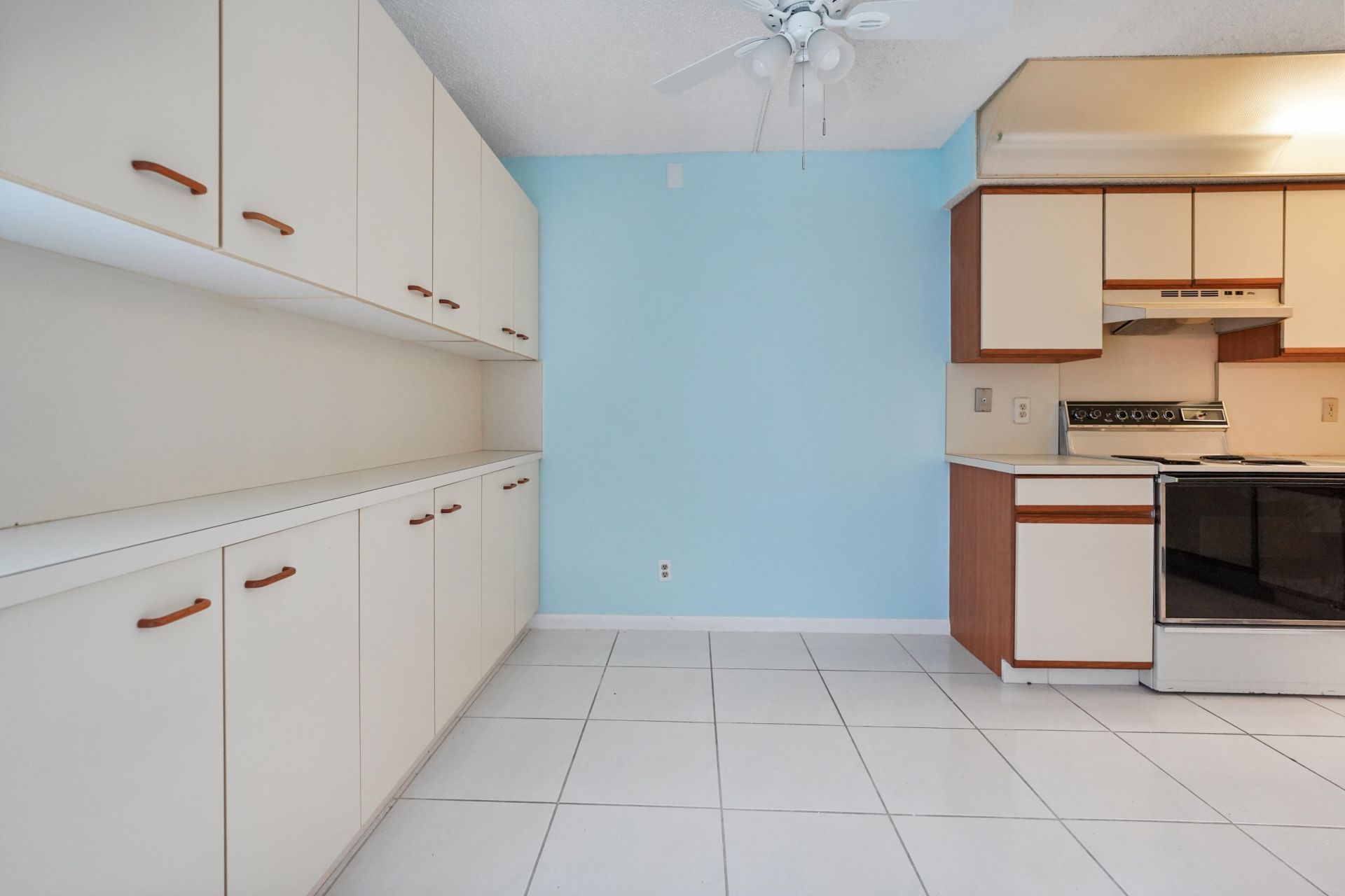 10204 Mangrove Drive, Unit 103, Boynton Beach, FL 33437 Photo