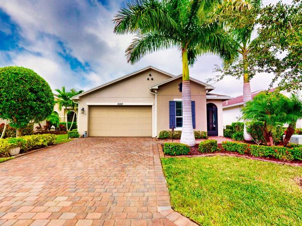 10207 SW Indian Lilac Trail, Port Saint Lucie, FL 34987