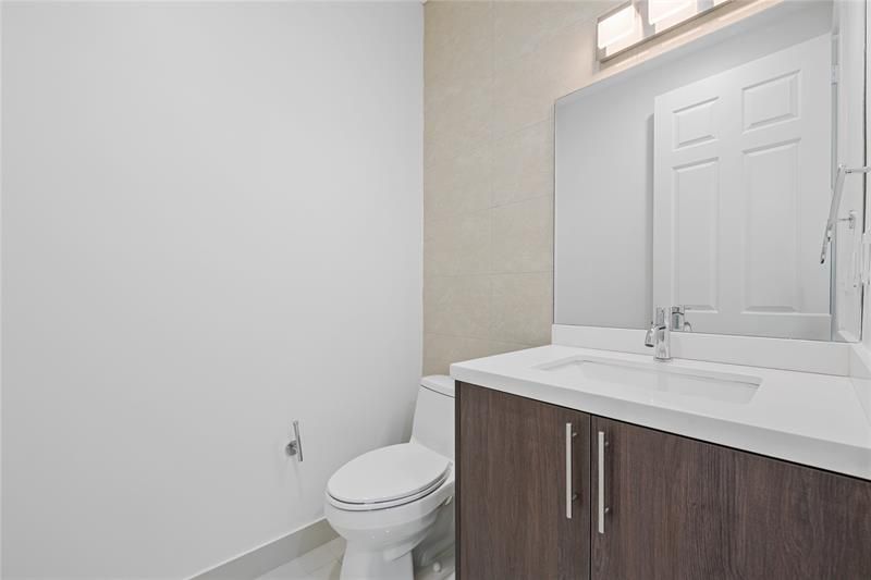 324 SW 14th Court, Unit 324, Fort Lauderdale, FL 33315 Photo