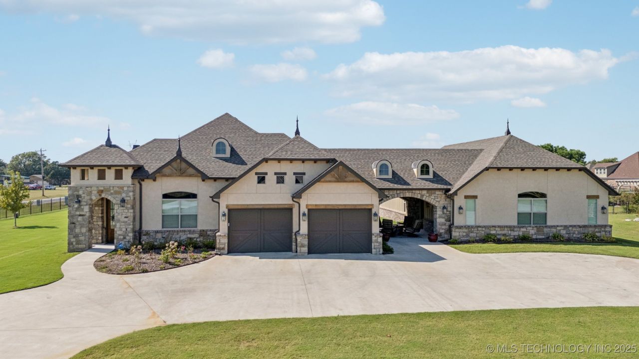 18070 S 72nd East Avenue Bixby, OK 74008