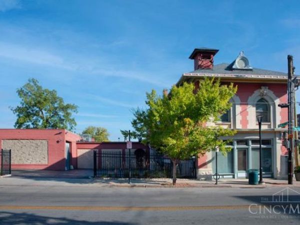 1050 E McMillan Street, Cincinnati, OH 45206