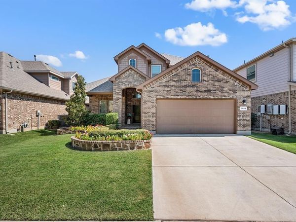1608 Canary Lane, Argyle, TX 76226