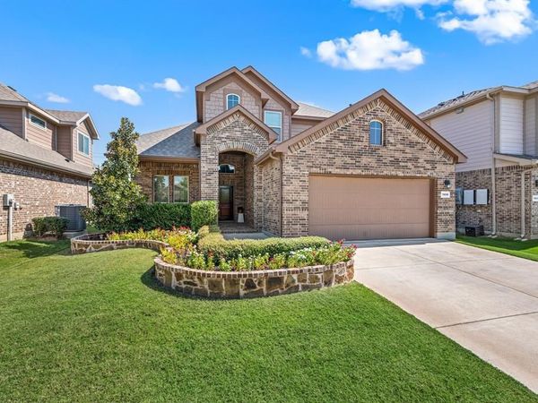 1608 Canary Lane, Argyle, TX 76226