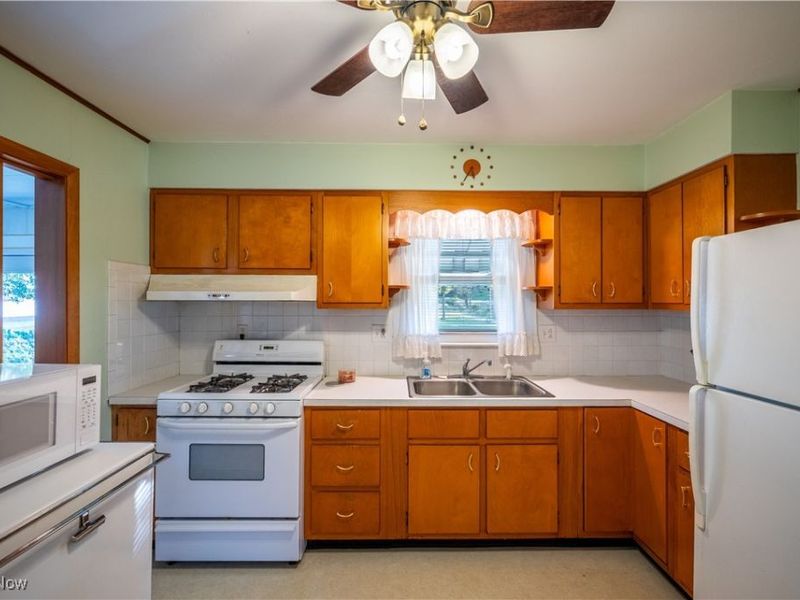 1728 Rosemar Road, Parkersburg, WV 26105 Photo 17