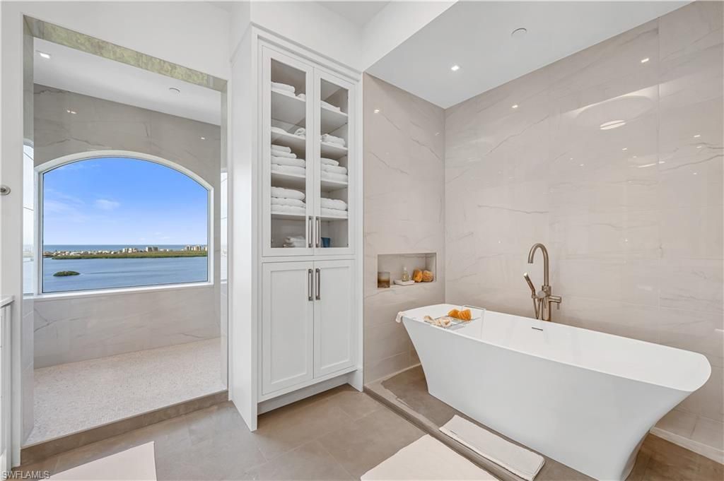 4731 Bonita Bay Blvd, Unit 1801, Bonita Springs, FL 34134 Photo