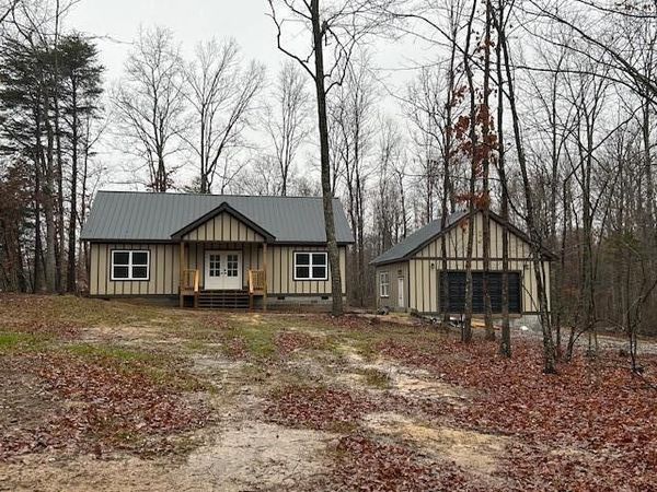 25 Cross Trail, Graysville, TN 37338