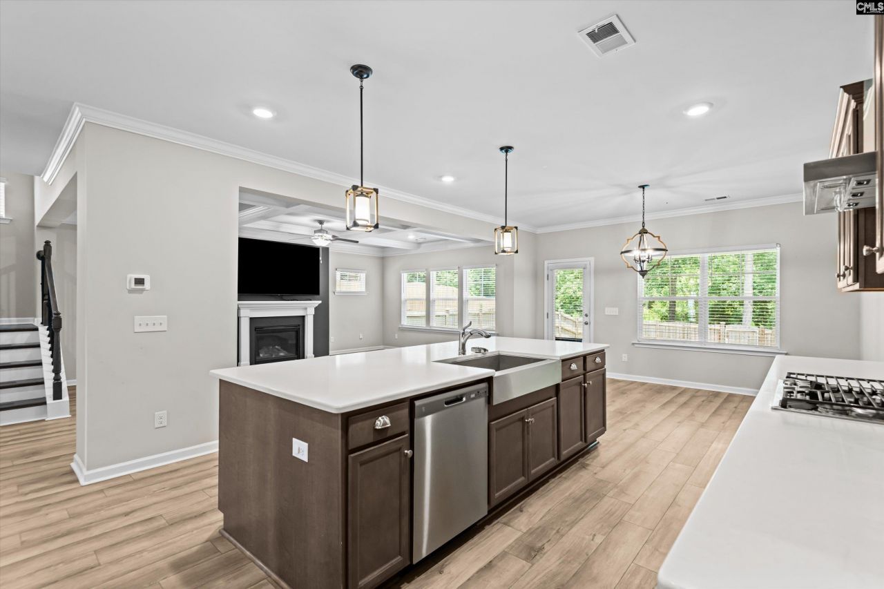 478 Harbour Pointe Drive Photo 11