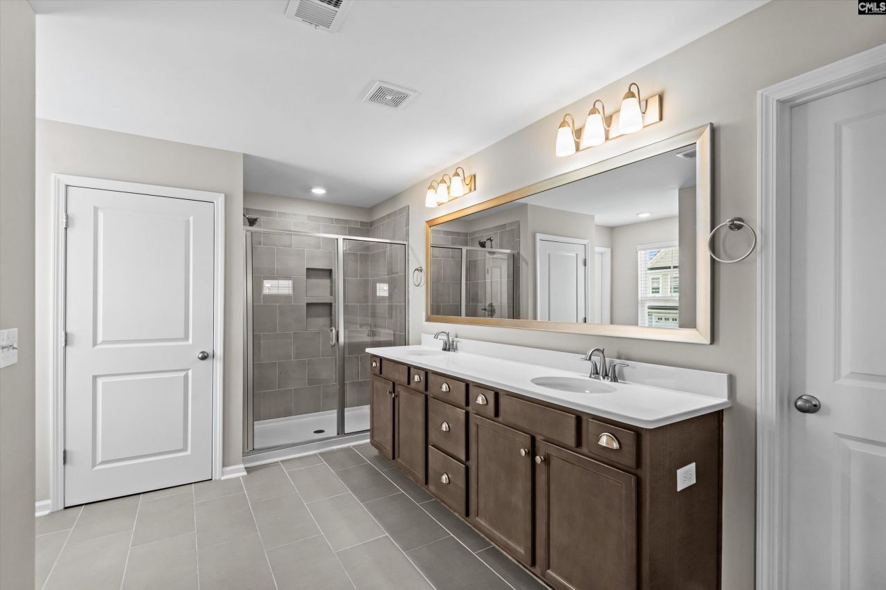 478 Harbour Pointe Drive Photo 24