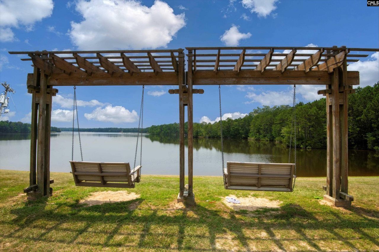 478 Harbour Pointe Drive Photo 44