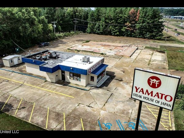 1331 Sunset Drive, Grenada, MS 38901