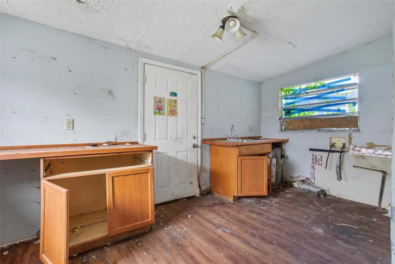 1745 44th Street S, Saint Petersburg, FL 33711 Photo