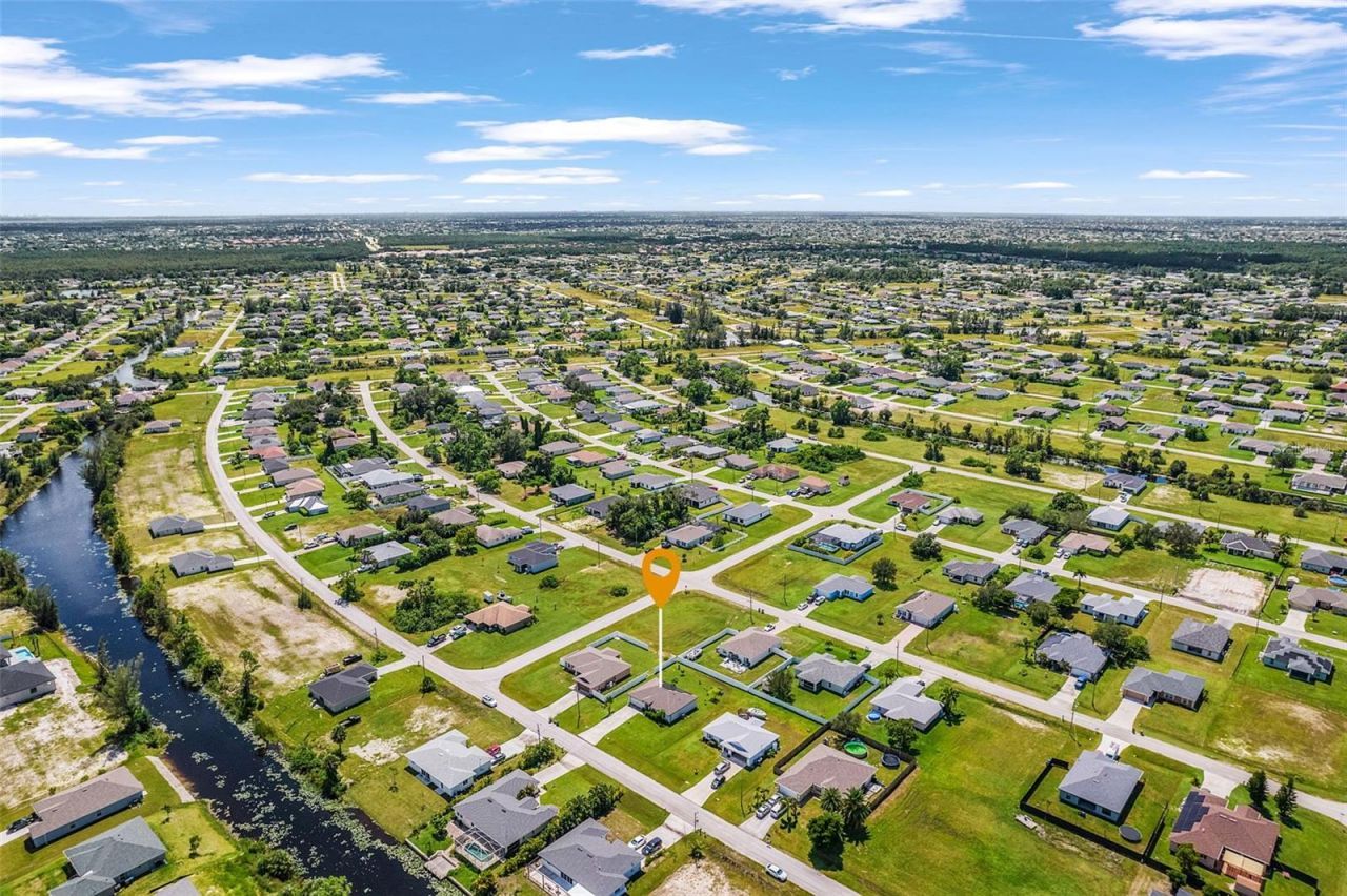 3904 NE 16th Place, Cape Coral, FL 33909 Photo