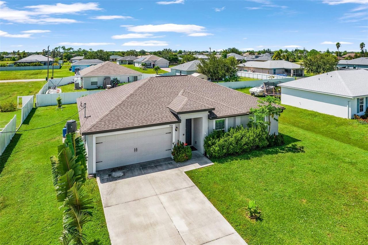 3904 NE 16th Place, Cape Coral, FL 33909 Photo