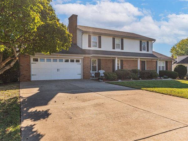 2736 Thompson Drive, Bowling Green, KY 42104
