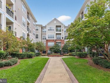 4850 EISENHOWER AVENUE, Unit 201, ALEXANDRIA, VA 22304