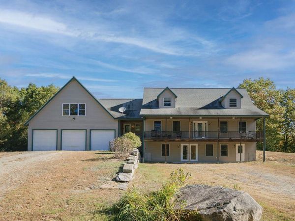 17 Treetop Lane, Jay, ME 04239
