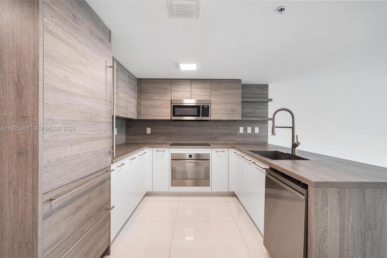 400 Sunny Isles Blvd, Unit 1707, Sunny Isles Beach, FL 33160 Photo