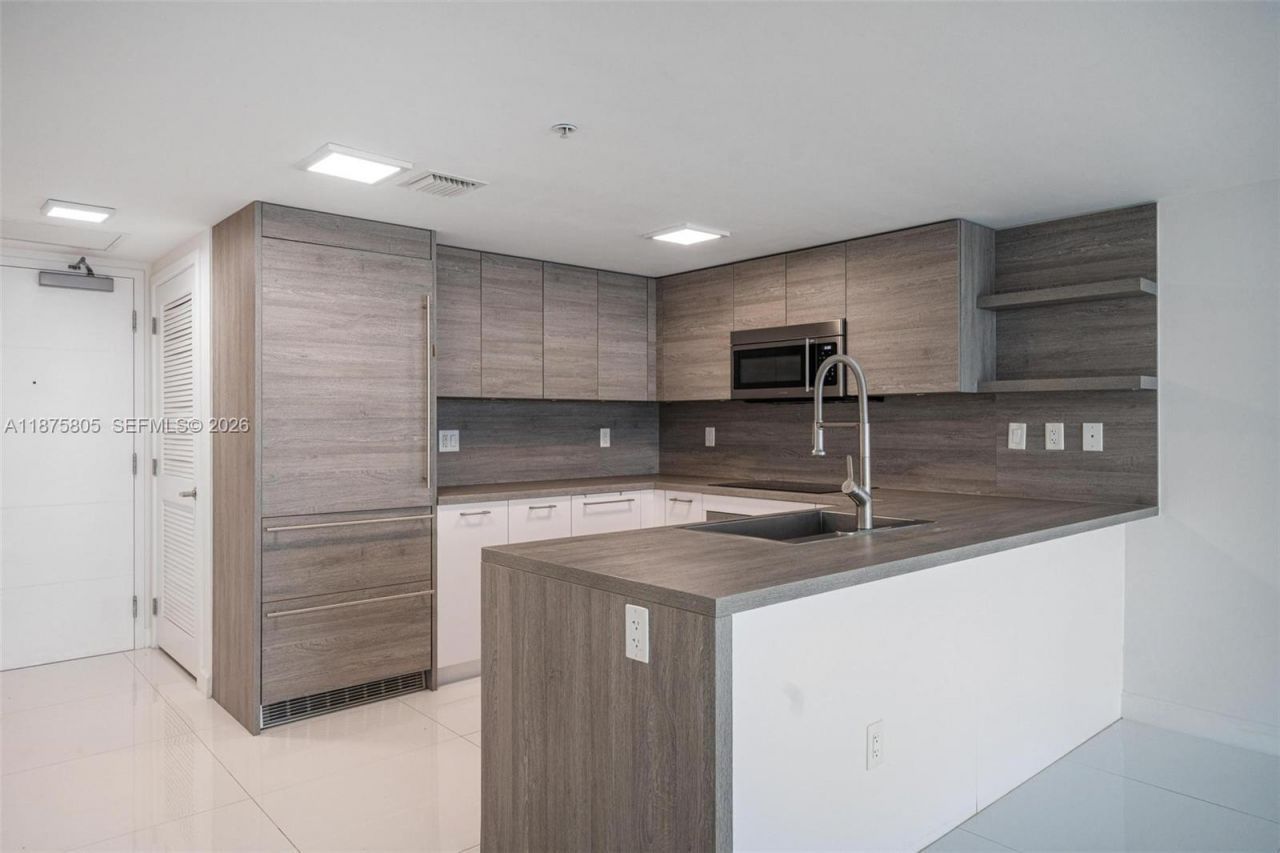 400 Sunny Isles Blvd, Unit 1707, Sunny Isles Beach, FL 33160 Photo