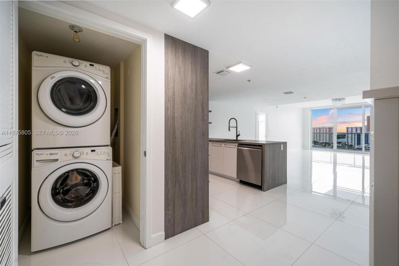 400 Sunny Isles Blvd, Unit 1707, Sunny Isles Beach, FL 33160 Photo