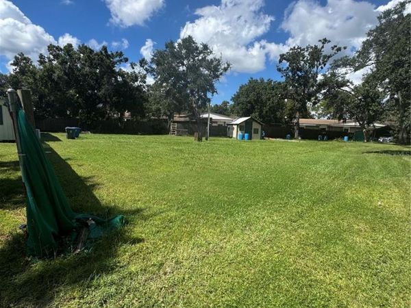 300 DOUGLAS ROAD W, OLDSMAR, FL 34677