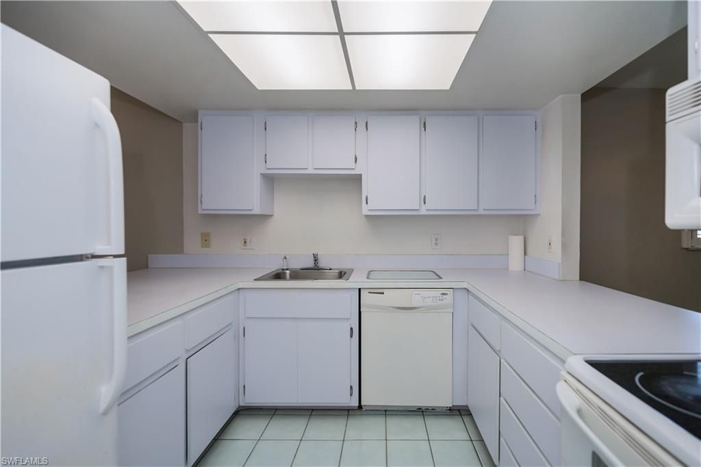 808 Cape Coral Pkwy W, Unit 204, Cape Coral, FL 33914 Photo