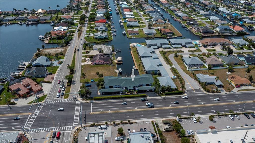 808 Cape Coral Pkwy W, Unit 204, Cape Coral, FL 33914 Photo