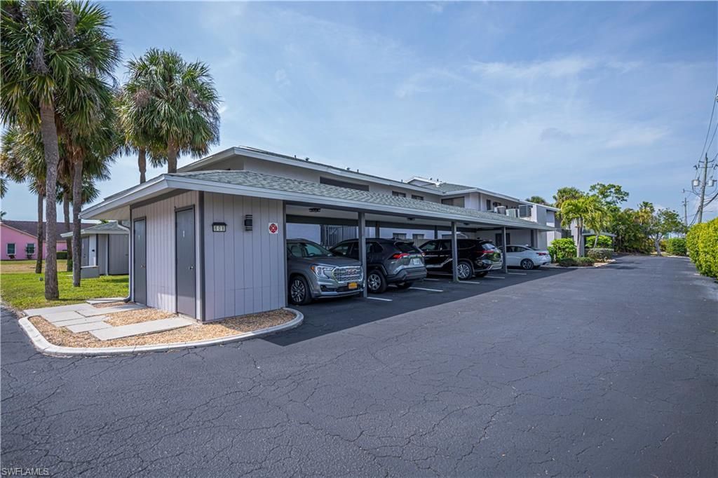 808 Cape Coral Pkwy W, Unit 204, Cape Coral, FL 33914 Photo