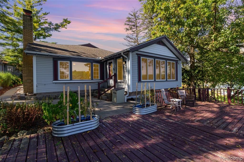 18453 Pellett Court, Rose Township, MI 48430 Main Photo