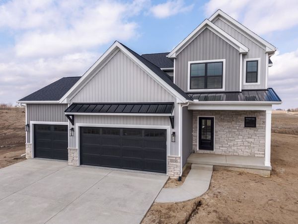 5214 Belvedere Drive, Bloomington, IL 61705