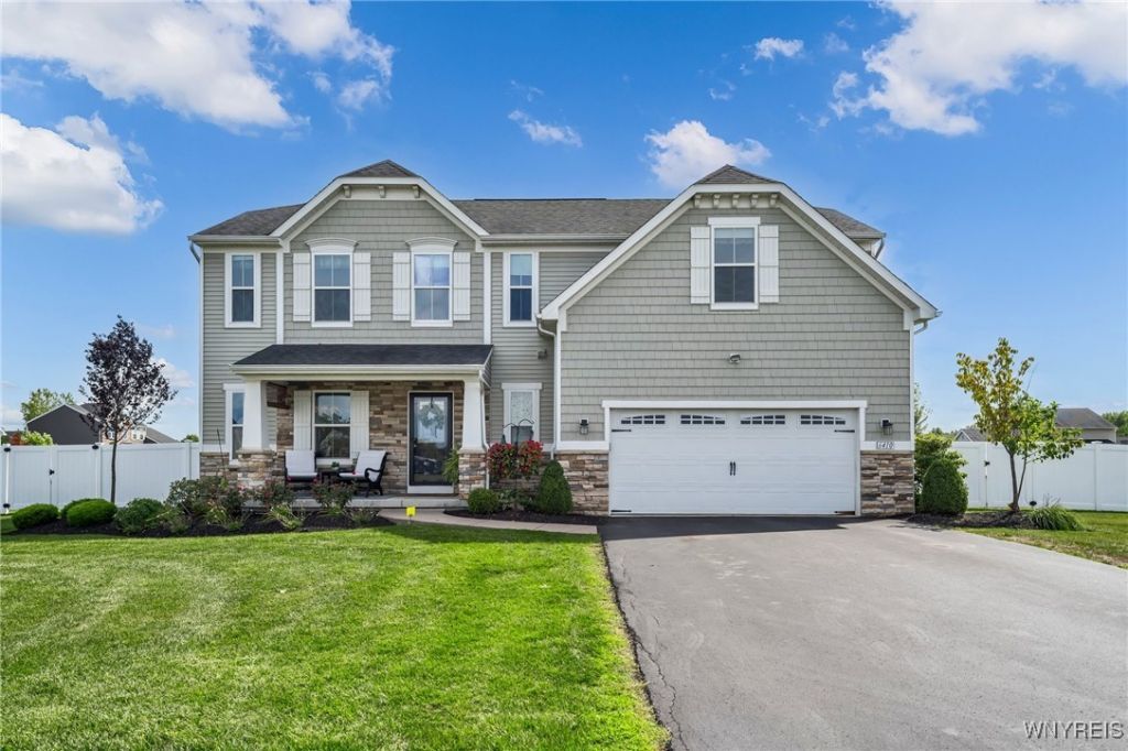 6410 Beach Drive, Lockport, NY 14094 Main Photo